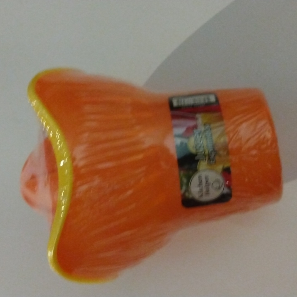 Kitchen Helper Juicer NEW